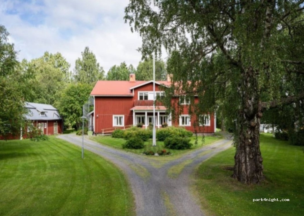 (827 76)  - 15 Ångevägen — foto