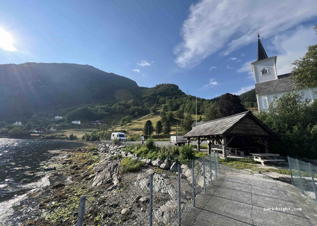 (5285) Bruvik - 1121 Bruvikvegen — foto