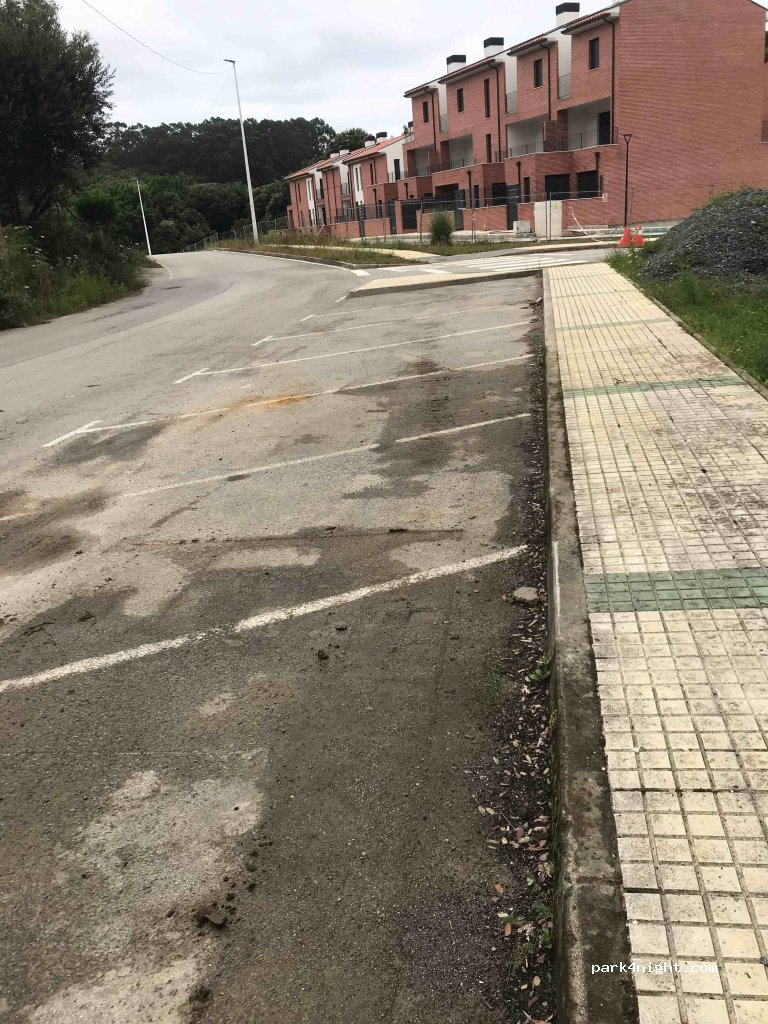 (39195) Isla - 59A Barrio Isla — foto
