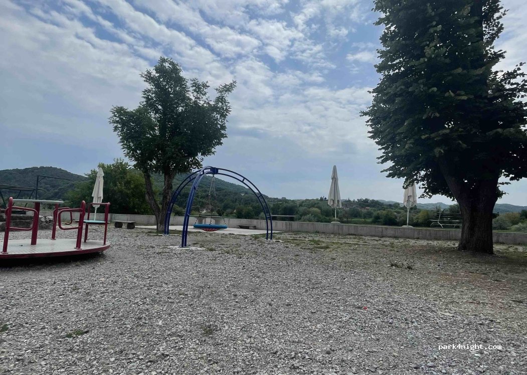 (44430) Hrvatska Kostajnica - 6 Unska ulica — foto 2