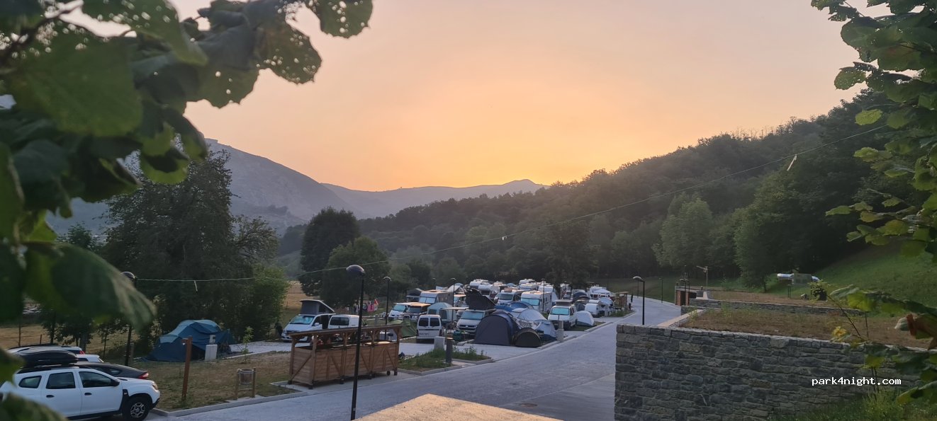 Camping Municipal de Sobrescobio — foto