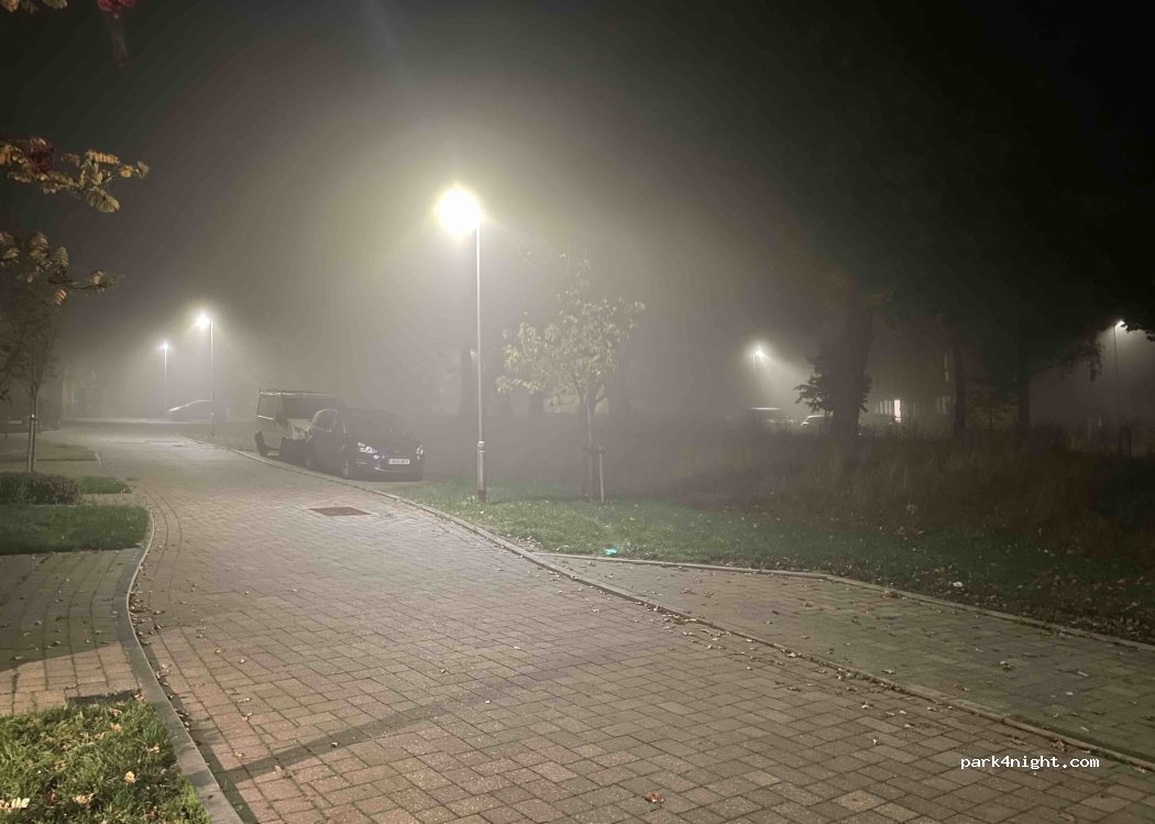 (TN23 3TG) Ashford - 9 Jasper Kingscote Crescent — foto