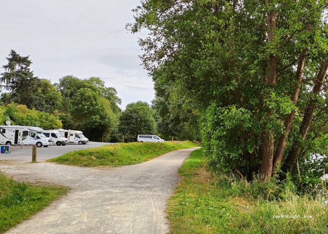 (53240) Saint-Jean-sur-Mayenne - D250 — foto 2