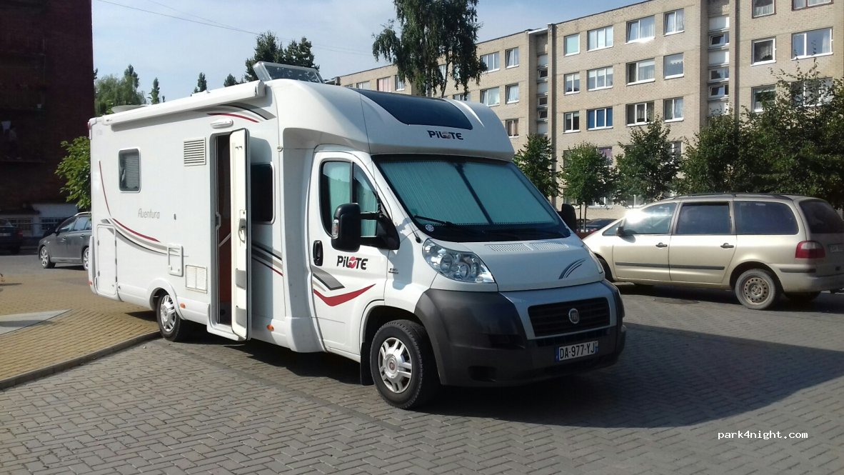 (74122) Jurbarkas - 2 M. Valančiaus gatvė — foto