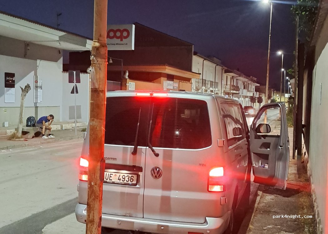 (81036) San Cipriano d'Aversa - 37 Viale Ten. Alfonso Grassi — foto
