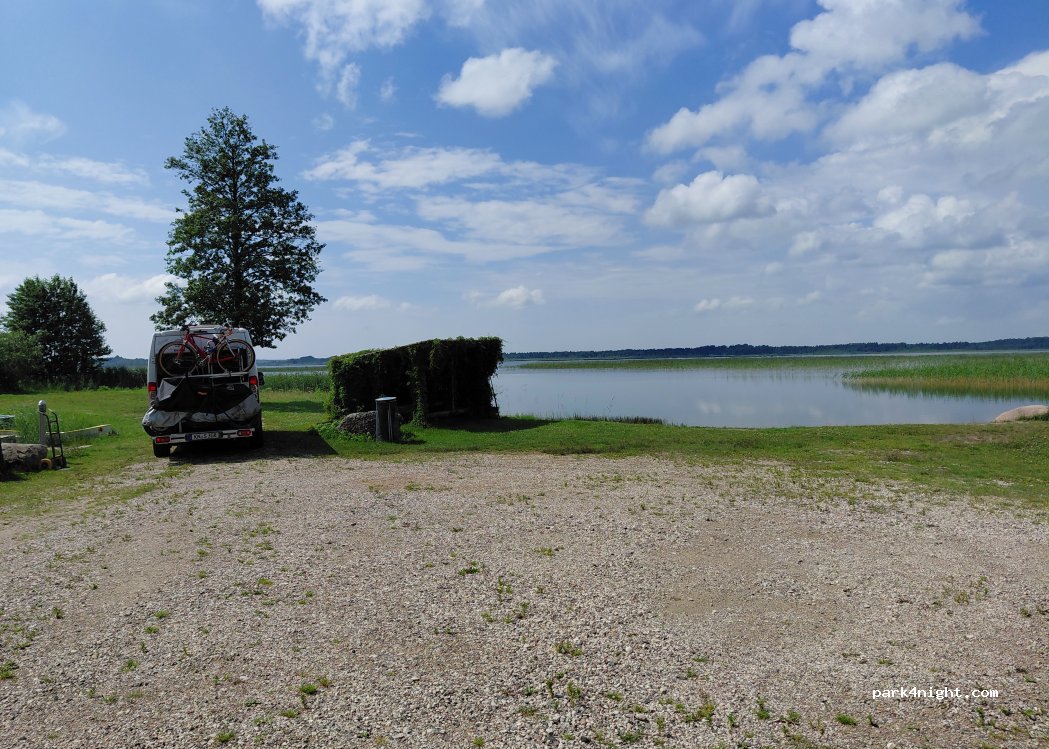 Tõhela Järve Puhkeküla — foto