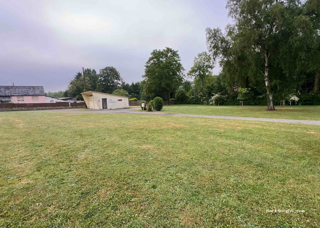 (53600) Voutré - 3 Place du Bas Perrin — foto 5