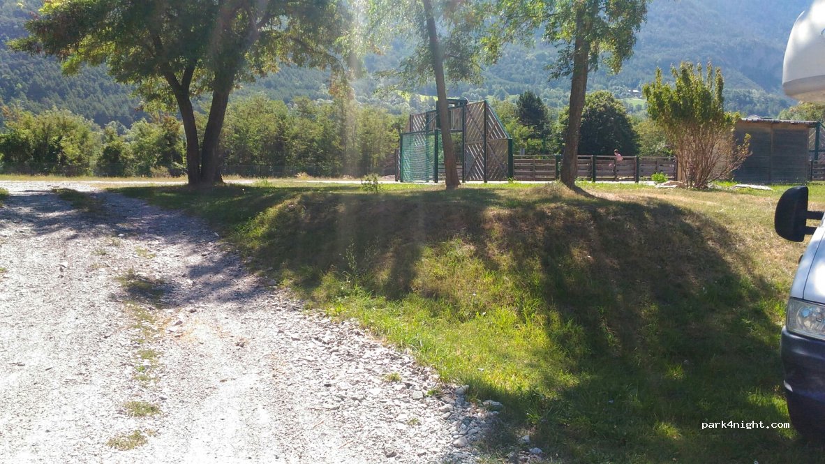 (05600) Saint-Clément-sur-Durance - 10 Les Contiers — foto