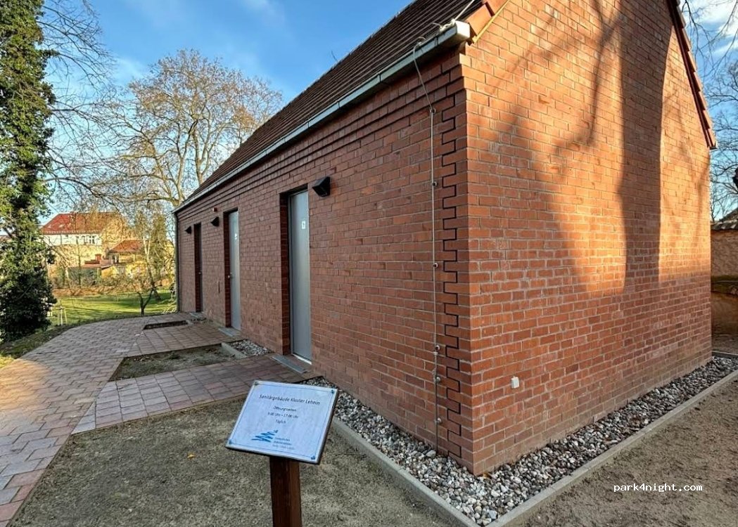 (14797) Kloster Lehnin - 10 Klosterkirchplatz — foto