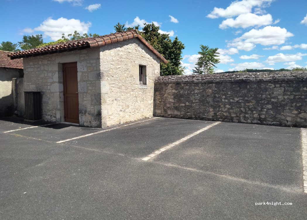 (86320) Civaux - 8 Rue de la Nécropole — foto