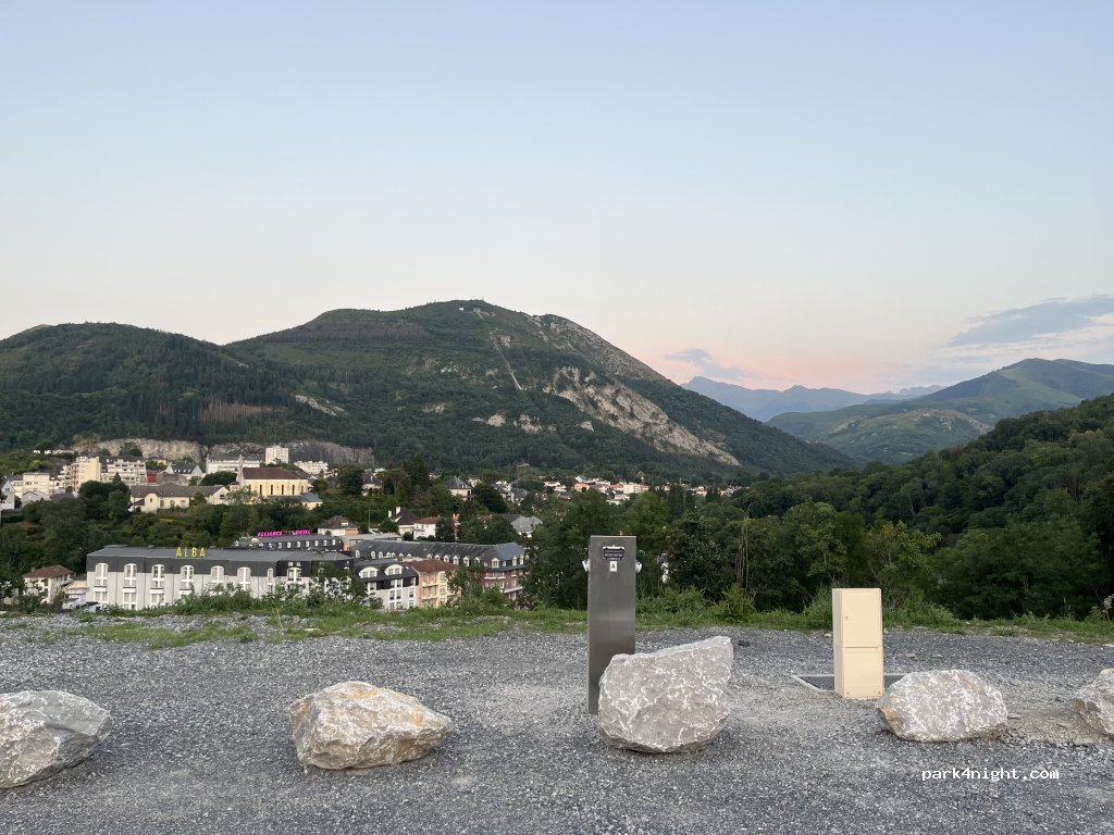 Parking Gosun Aire Camping Car Lourdes — foto 2