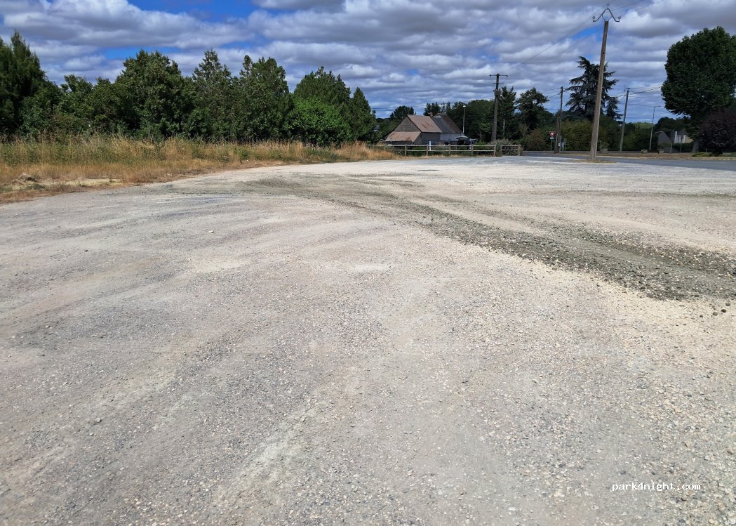 (36700) Châtillon-sur-Indre - 73 Route de Tours — foto 2