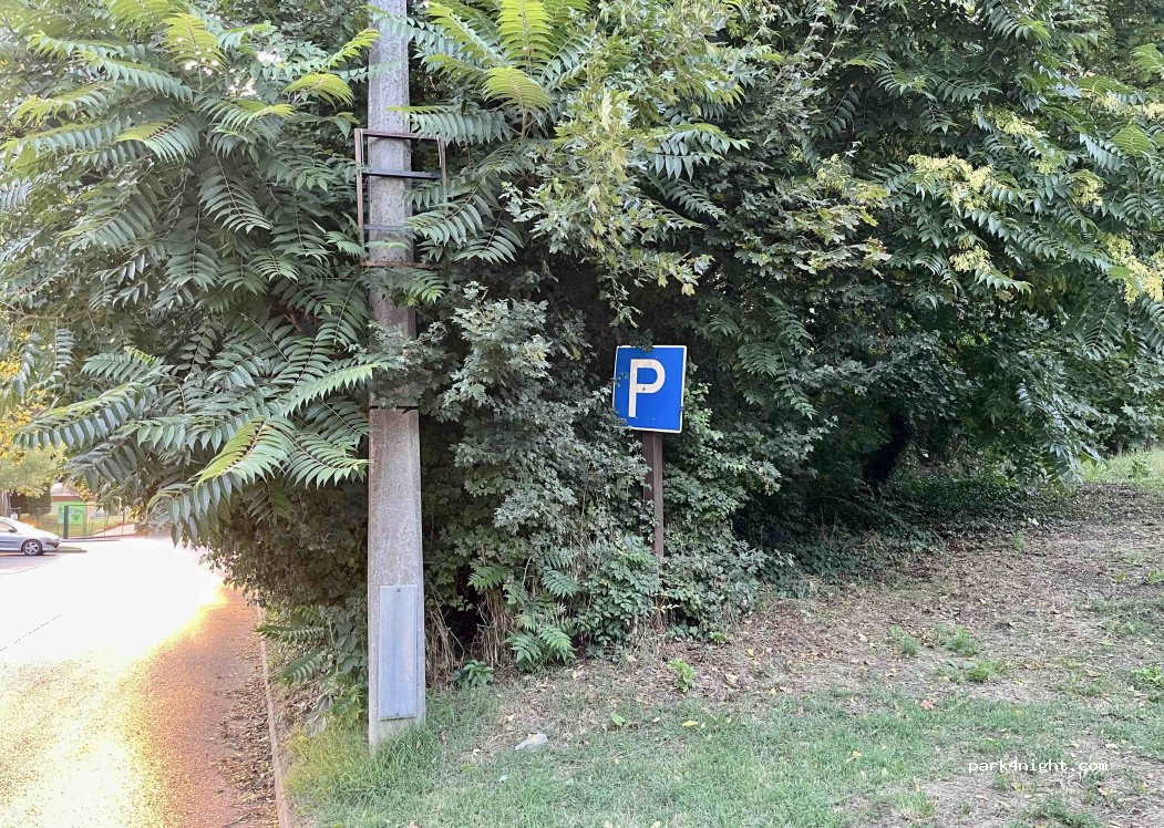 (2800) Tatabánya - 33 Cseri lakótelep — foto 3