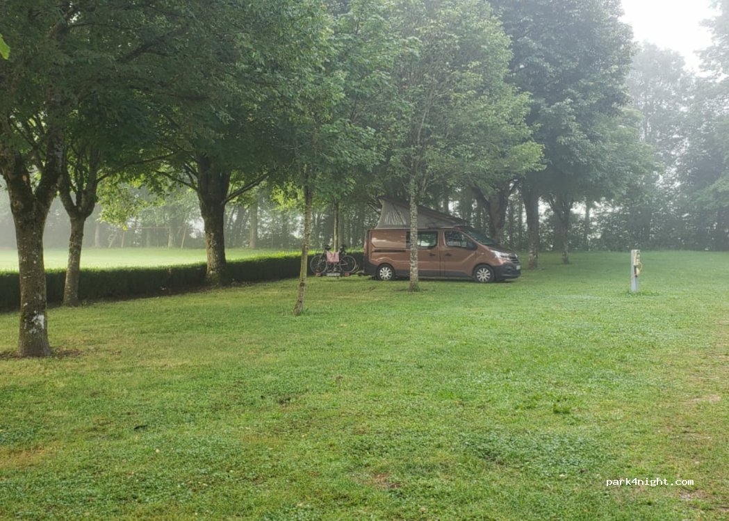 Camping Saint Saturnin de Lenne. — foto 3