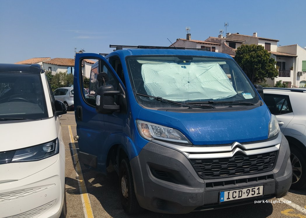 (13460) Saintes-Maries-de-la-Mer - 2 Bis Place Jean Moulin — foto