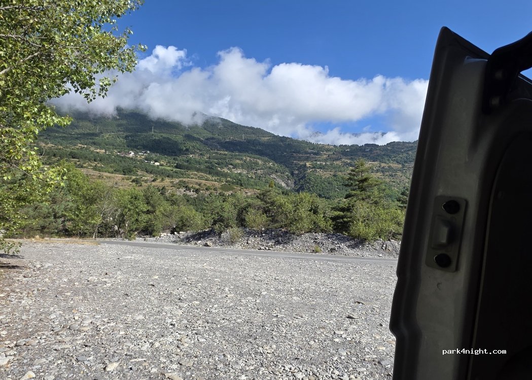 (05380) Châteauroux-les-Alpes - 1500 Route de la Vague — foto 3