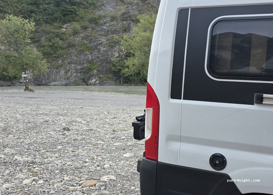 (05380) Châteauroux-les-Alpes - 1500 Route de la Vague — foto 4