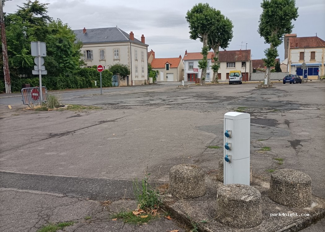 (03100) Montluçon - 32 Rue des Marais — foto