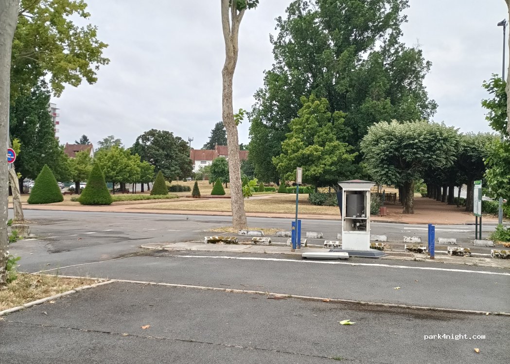 (03100) Montluçon - 32 Rue des Marais — foto 2