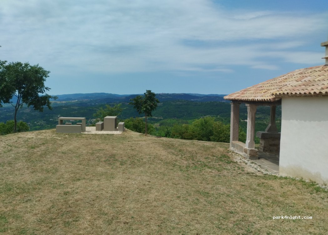 (52000) Draguć - — foto