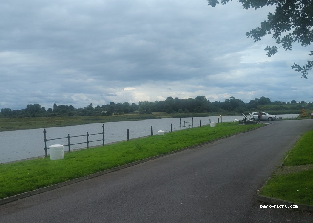 (V95 EHY3) Clarehill - 310 Quay Road — foto