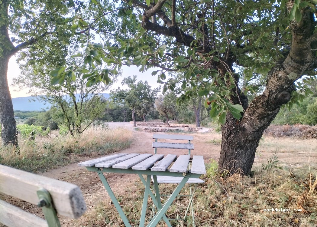 (84570) Villes-sur-Auzon - — foto 2
