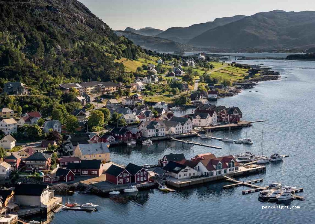 (6729) Kalvåg - 173 Kalvågvegen — foto