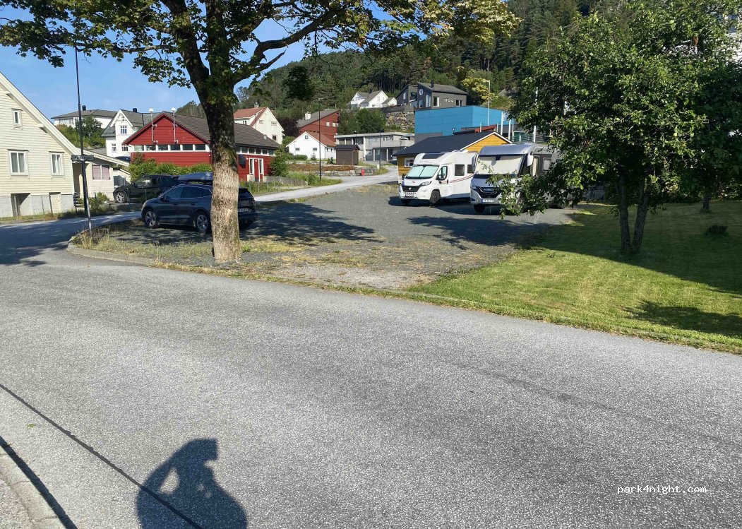 (6729) Kalvåg - 173 Kalvågvegen — foto 4