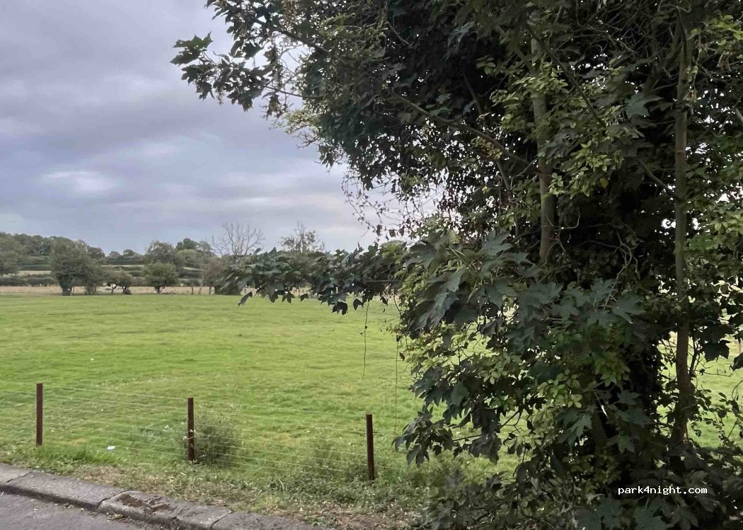 (YO7 3RL) Topcliffe - Long Street — foto