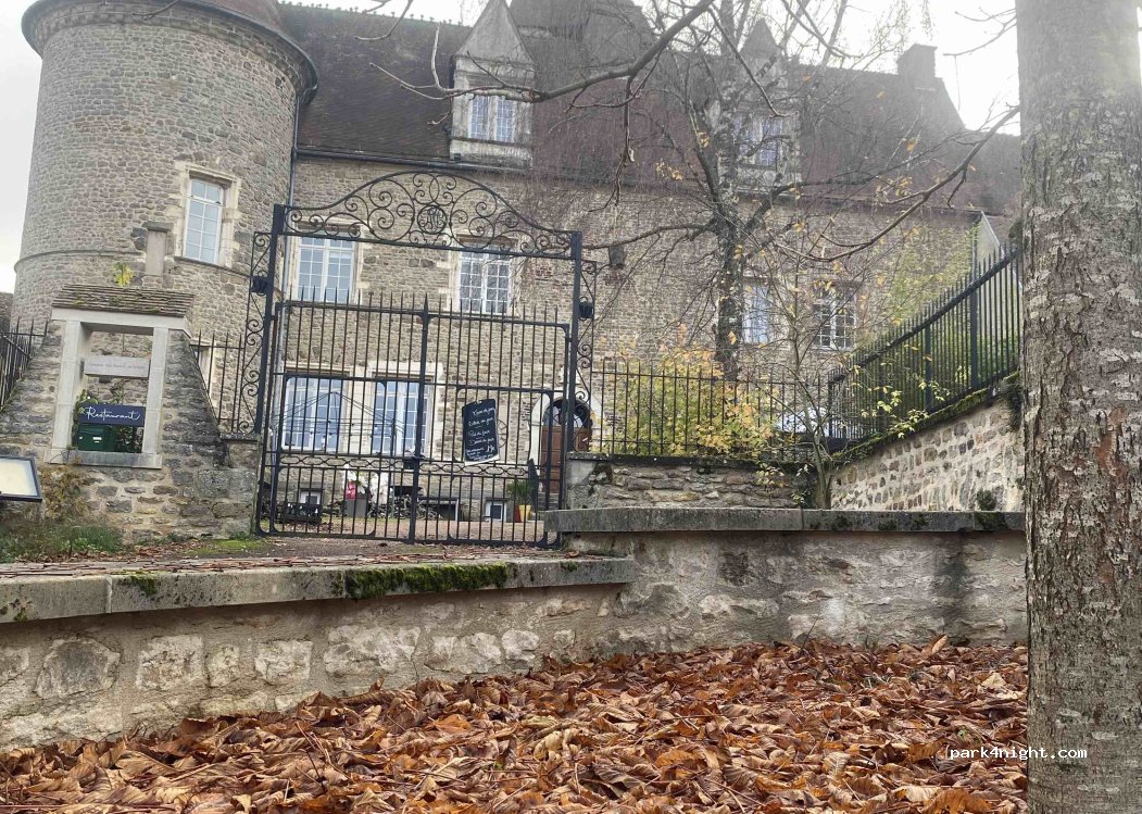 (21230) Arnay-le-Duc - 3 Rue de la Gare — foto 2