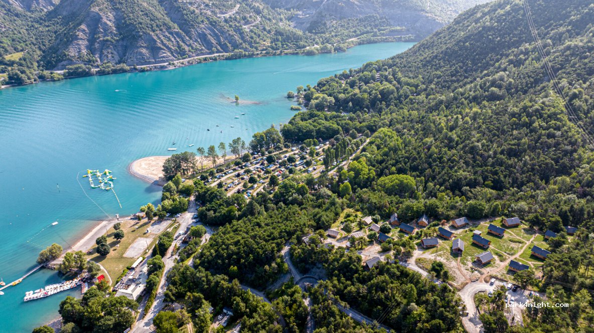 Camping Huttopia Lac de Serre-Ponçon — foto