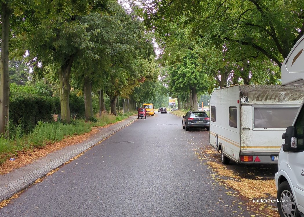 (13593) Berlin - 83 Gärtnereiring — foto 2