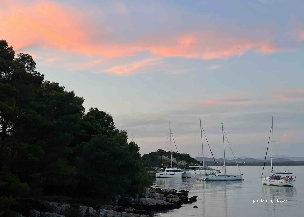 (23212) Tkon - 41 Plažine — foto 2