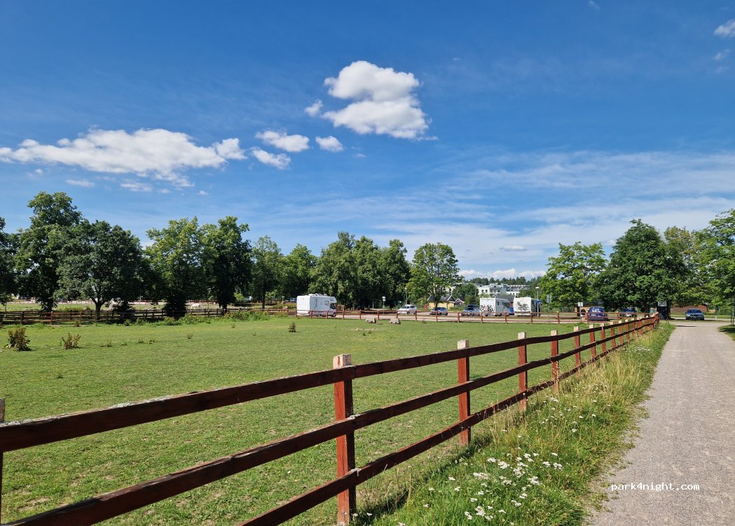 (583 30) Linköping - 19A Stratomtavägen — foto 3