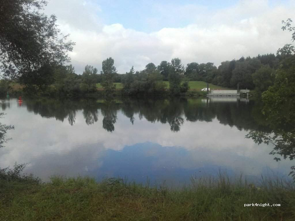 (57480) Rettel - Unnamed road / Buxaie du Pällembësch — foto 2