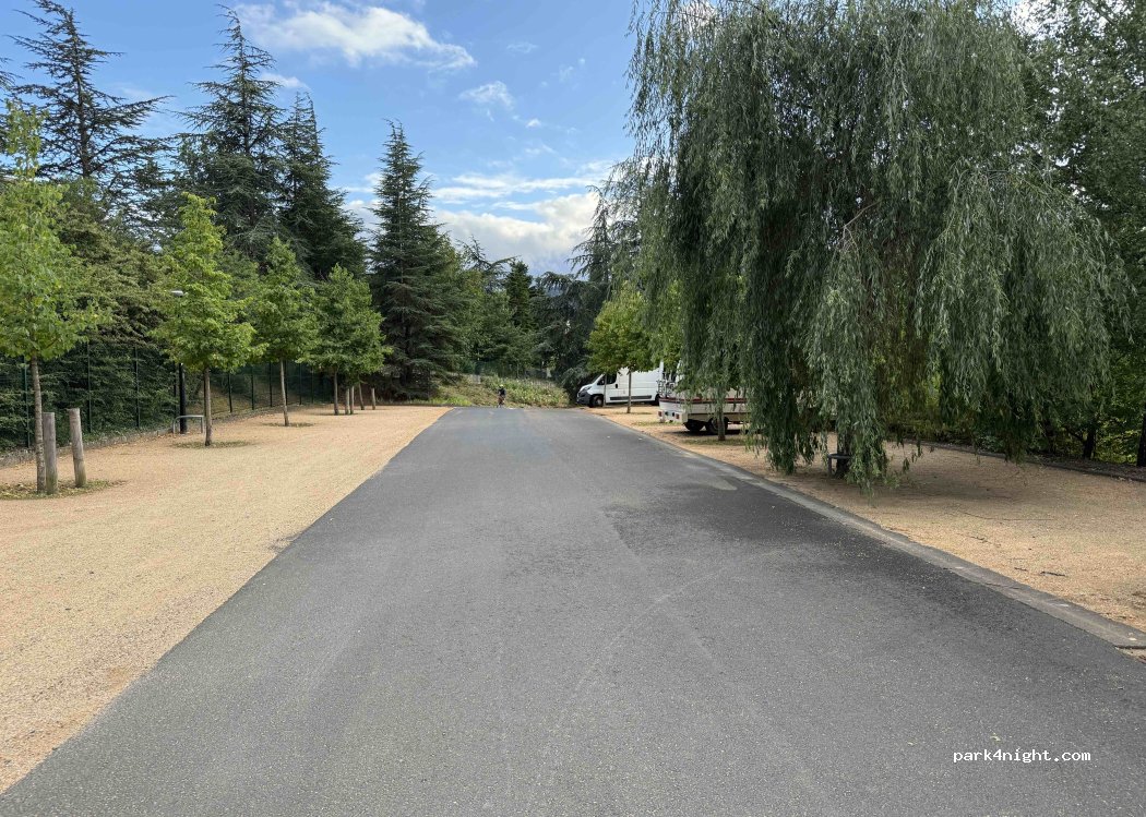 (63100) Clermont-Ferrand - 15 Bis Rue Peire d'Alverhne — foto 2