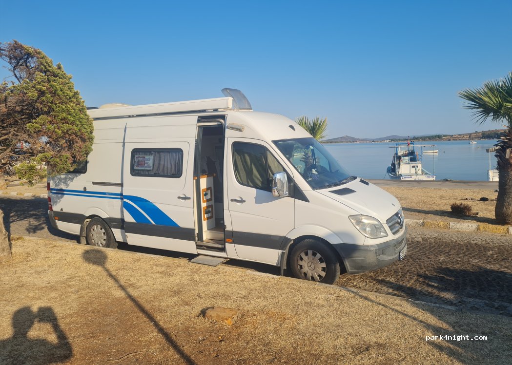 (10400) Ayvalık - 7 Mehmet Akif Ersoy Caddesi — foto