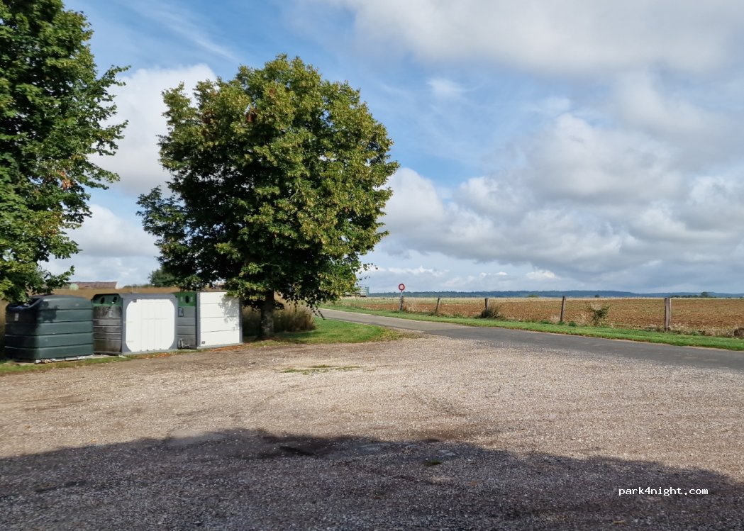 (52000) Semoutiers-Montsaon - 12 Rue des Fleurs — foto