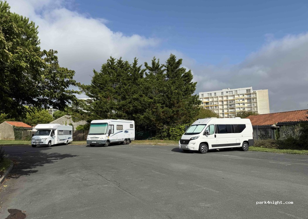 (17000) La Rochelle - 27 Rue Ernest Meyer — foto 3