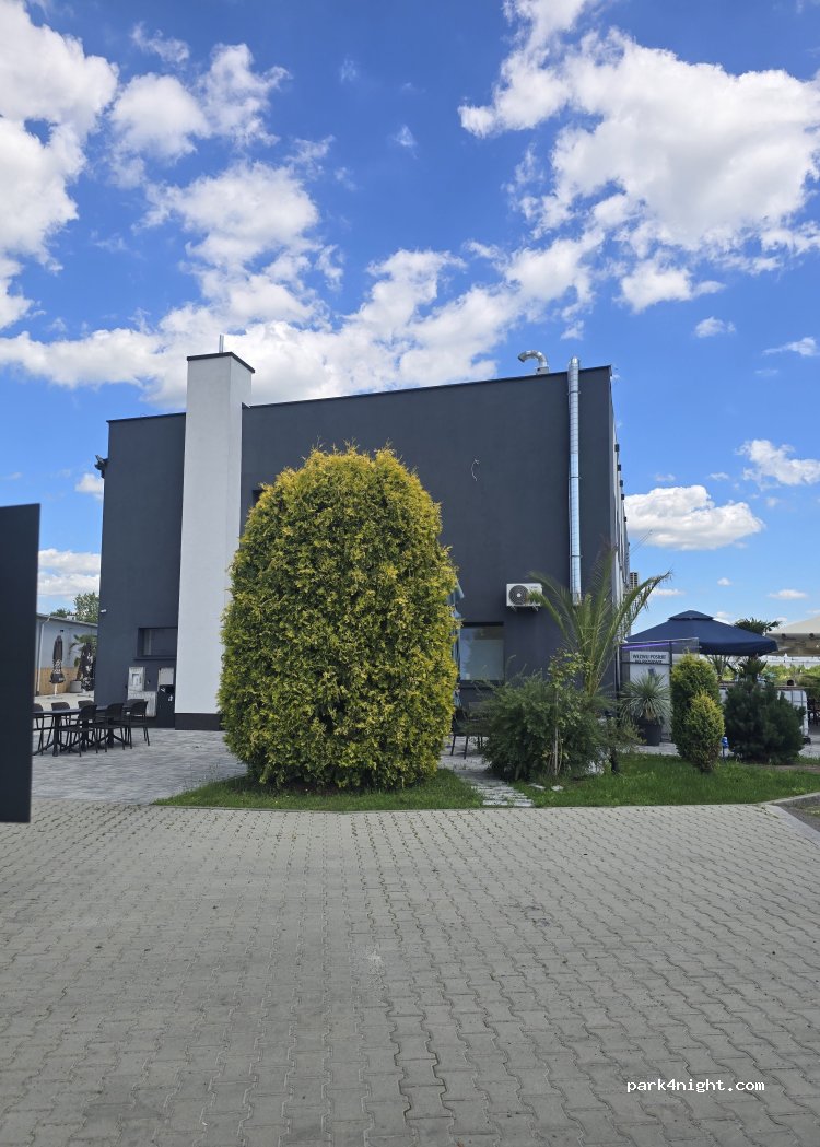 (36-061) Wysoka Głogowska - Unnamed Road — foto