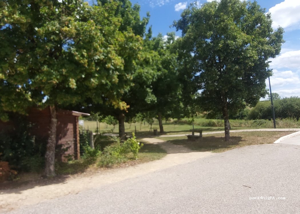 (33580) Saint-Ferme - 41 Le Bourg — foto 2