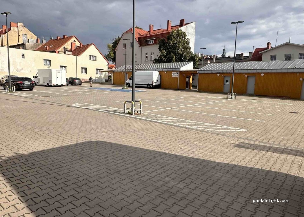 (64-980) Trzcianka - 4 Mikołaja Reja — foto