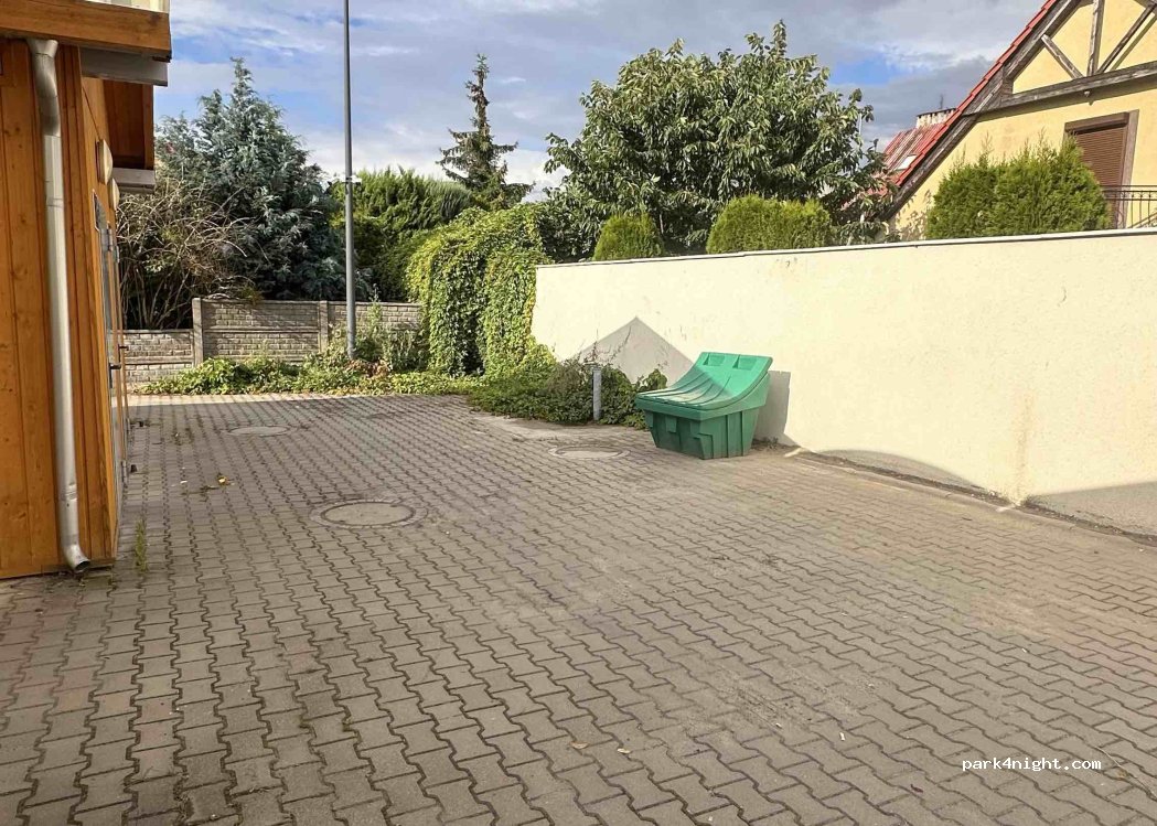 (64-980) Trzcianka - 4 Mikołaja Reja — foto 2