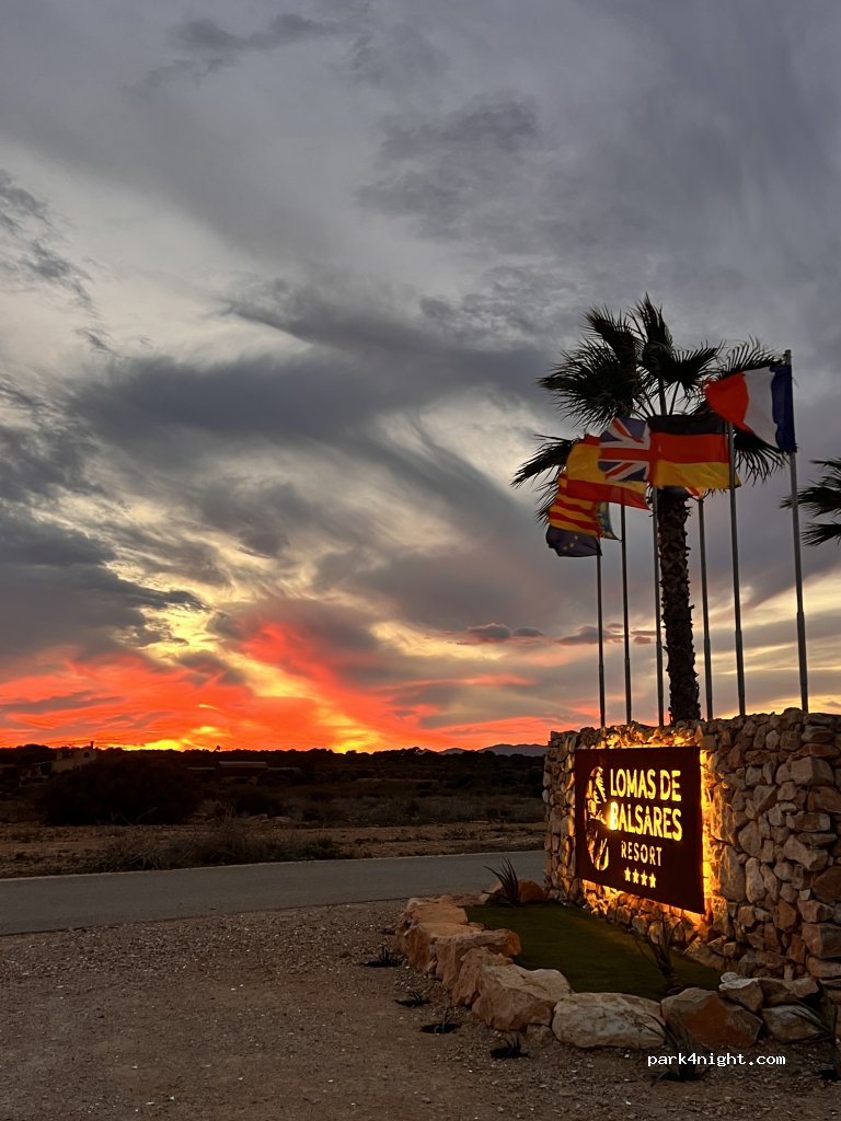 Lomas de Balsares Camper Park en Alicante — foto 3