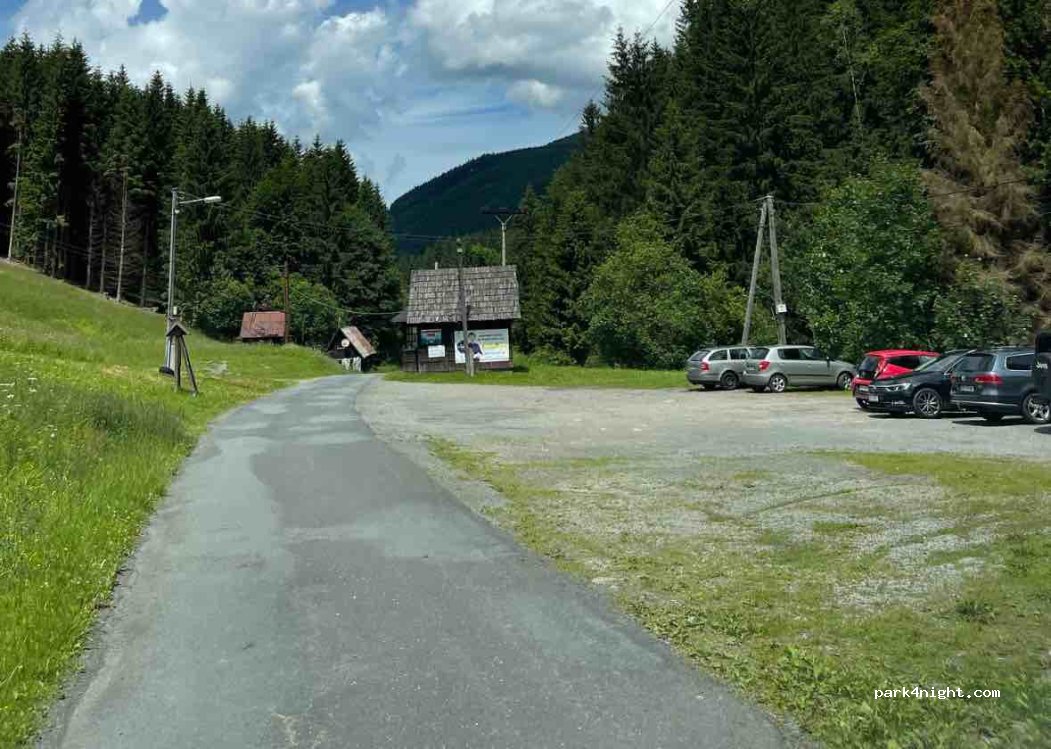 (739 04) Krásná - Unnamed Road — foto
