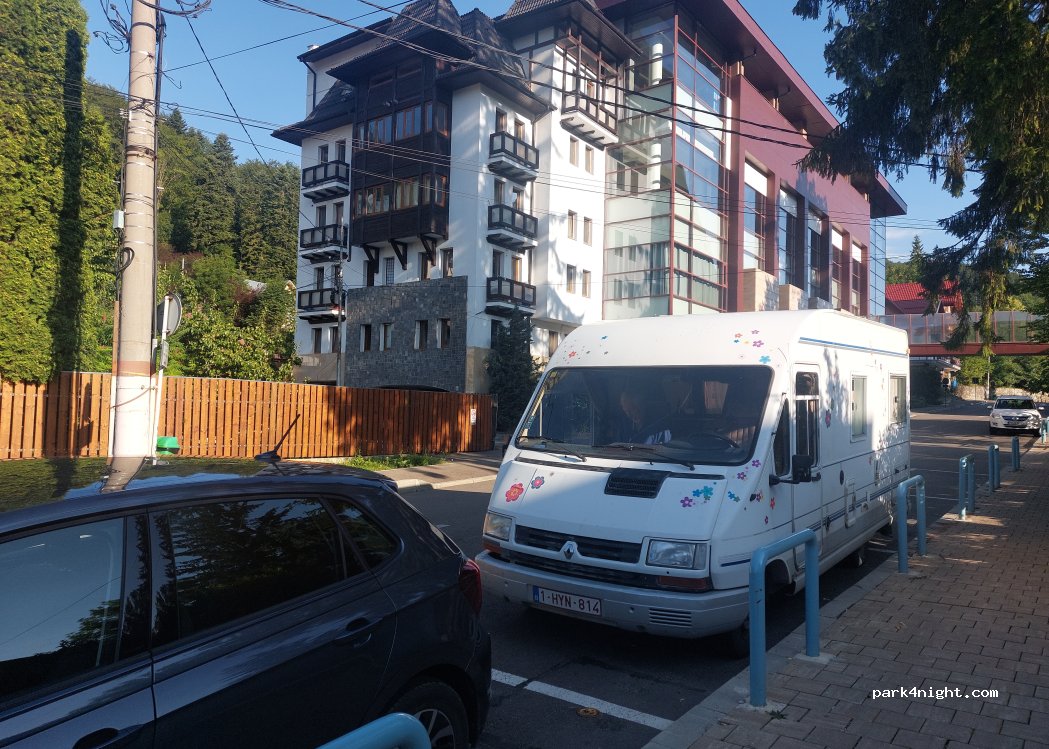 (106100) Sinaia - 9-7 Strada Avram Iancu — foto 2