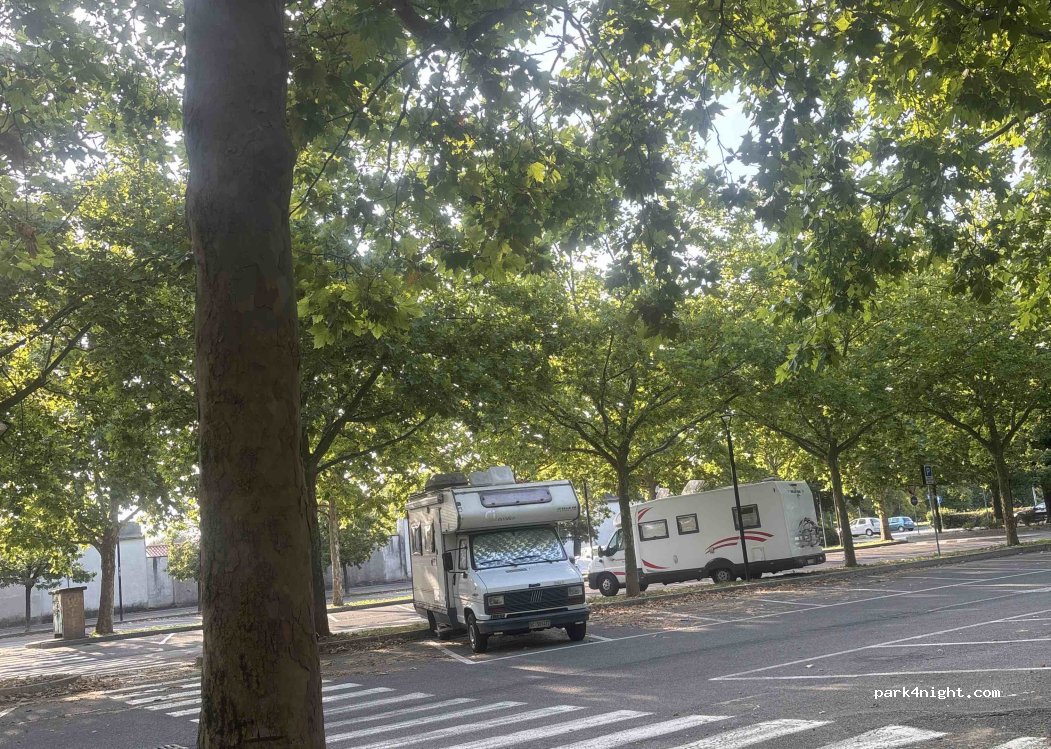 (24047) Treviglio - 6 Via Donatello — foto