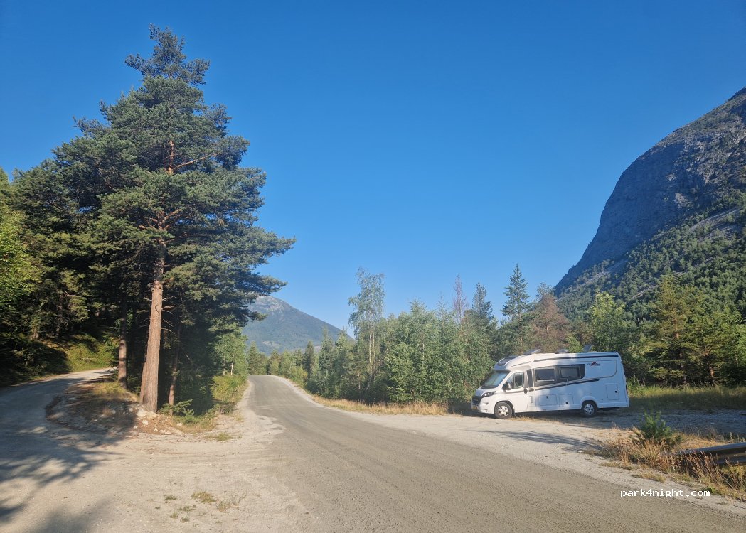 (2690) Skjåk - Unnamed Road — foto 2