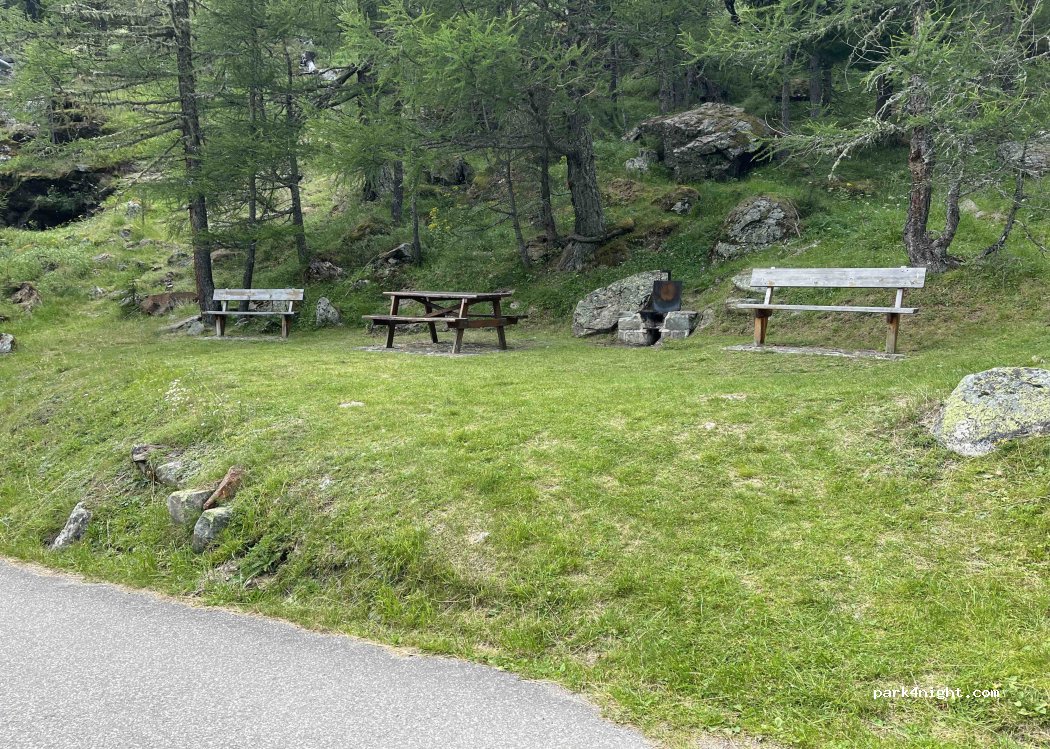 (38024) Cogolo - Unnamed Road — foto