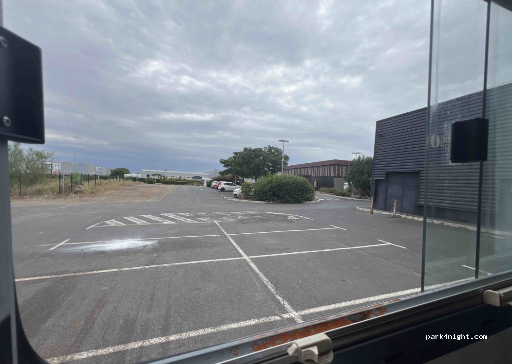 (34300) Agde - Rue du Père Cros — foto 2